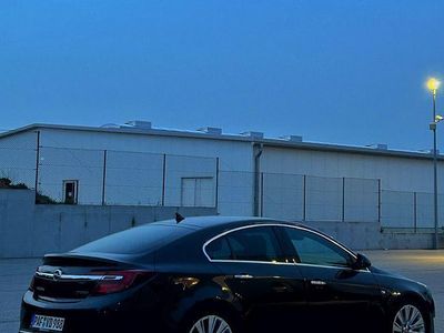 Gebraucht Opel Insignia Sport 194 PS (142 kW) 2015 Schwarz Limousine