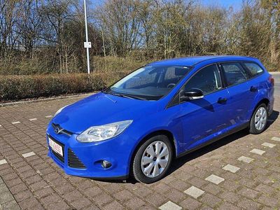Gebraucht Ford Focus Trend 116 PS (85 kW) 2014 Blau Limousine