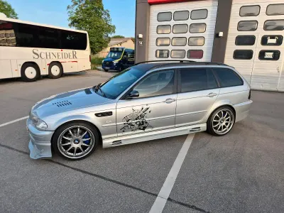 Gebraucht BMW 330 231 PS (169 kW) 2000 Silber Kombi