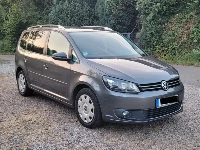 Gebraucht VW Touran Cup 140 PS (102 kW) 2014 Grau Van / Kleinbus