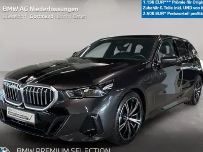 Gebraucht BMW 520 M Sport 197 PS (144 kW) 2025 Grau Kombi