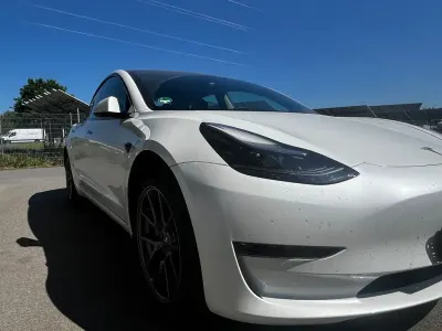 Käytetty Tesla Model 3 Long Range RWD 238 kW (324 HP) 2023 Valkoinen Sedan