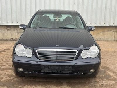 Blau Gebraucht 2003 Mercedes C240 Limousine | 4.999 € (Etwas zu teuer)