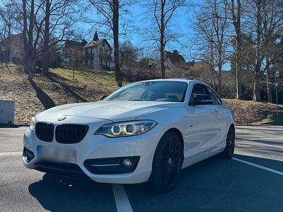 Gebraucht BMW 225 Sport Line 286 PS (210 kW) 2014 Weiß Coupé