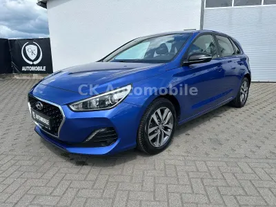 Gebraucht Hyundai i30 Passion 120 PS (88 kW) 2018 Blau Kleinwagen