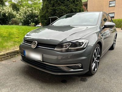 gebraucht VW Golf 1.5 TSI Highline LED 18Zoll SH ACC KeylessG