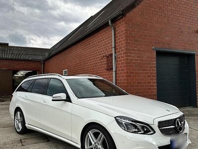 Gebraucht Mercedes E350 252 PS (185 kW) 2015 Weiß Kombi