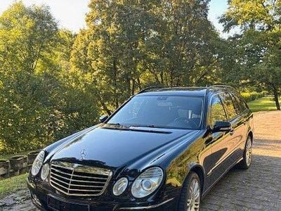 Mercedes E320