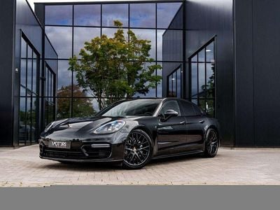 Porsche Panamera 4