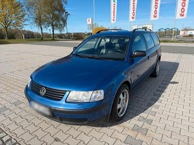Usata VW Passat Highline 115 CV (84 kW) 1999 Blu Station wagon