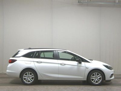 Weiss Gebraucht 2021 Opel Astra Edition Kombi | 8.780 € (Guter Preis)