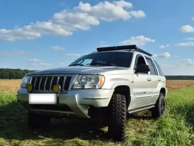 Usata Jeep Grand Cherokee 163 CV (119 kW) 2004 Argento SUV