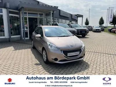 Gebraucht Peugeot 208 Active 68 PS (50 kW) 2015 Silber beige Kleinwagen