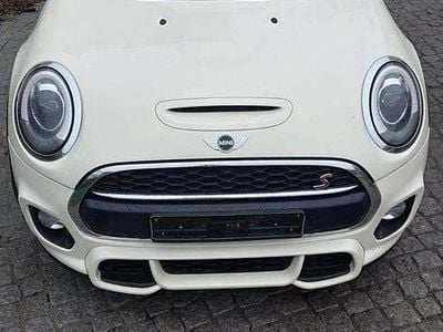 Gebraucht Mini Cooper S Pepper 192 PS (141 kW) 2016 Weiß Kleinwagen