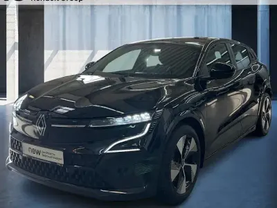 Gebraucht Renault Megane E-Tech Equilibre 160 kW (218 PS) 2023 Schwarz Limousine