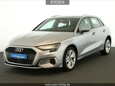 Używany Audi A3 Advanced 150 KM (110 kW) 2022 Srebrny Sedan/Limuzyna