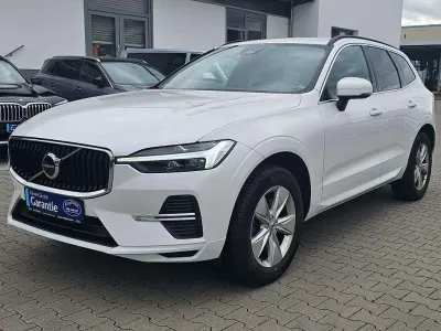 Gebraucht Volvo XC60 Core 197 PS (144 kW) 2023 Weiß SUV