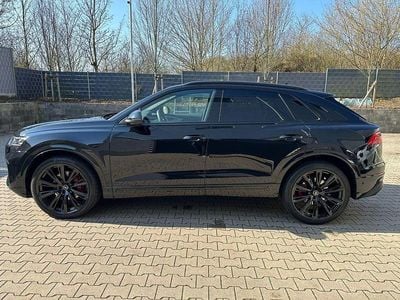 Gebraucht Audi Q8 S-Line 286 PS (210 kW) 2025 Schwarz SUV