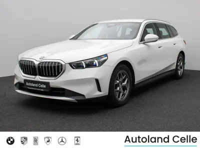 Gebraucht BMW 520 Sport Line 197 PS (144 kW) 2024 Alpinweiss uni300schwarz Limousine
