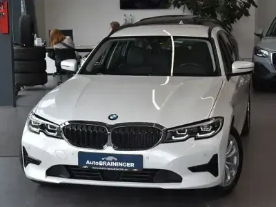 Gebraucht BMW 320 Advantage 190 PS (139 kW) 2022 Weiß Kombi