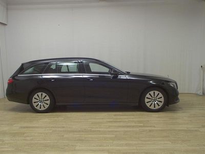 Mercedes E200