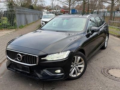 Gebraucht Volvo V60 Inscription 150 PS (110 kW) 2020 Schwarz Kombi