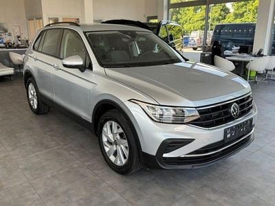 Silber Gebraucht 2023 VW Tiguan Life SUV | 31.500 € (Superpreis)