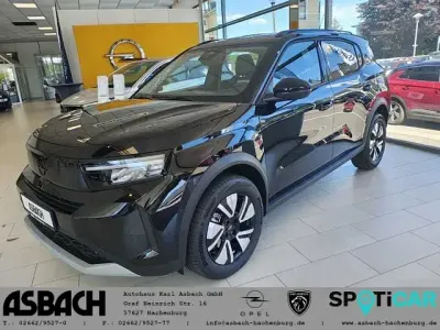 Neu Opel Frontera 145 PS (106 kW) 2026 Schwarz SUV