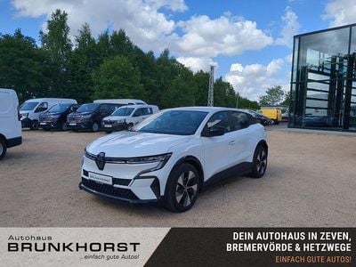 Gebraucht Renault Megane E-Tech Equilibre 96 kW (131 PS) 2022 Weiß (arktisweiß) Limousine