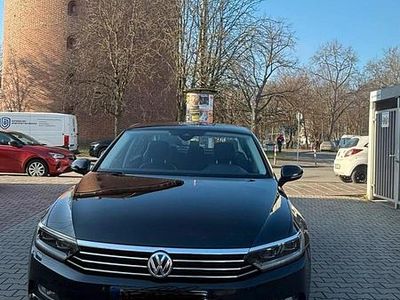 Gebraucht VW Passat 150 PS (110 kW) 2015 Schwarz Limousine