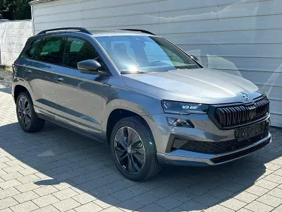 Neu Skoda Karoq SportLine 190 PS (139 kW) 2026 Black magic perleffekt SUV