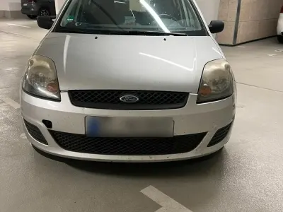 Gebraucht Ford Fiesta 69 PS (50 kW) 2007 Silber Kleinwagen