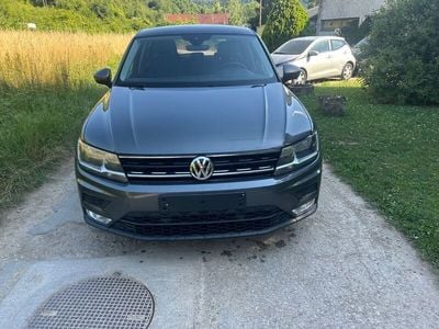 Gebraucht VW Tiguan Trendline 116 PS (85 kW) 2016 Grau SUV