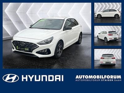 Polar white / sol Gebraucht 2021 Hyundai i30 Edition Limousine | 16.480 € (Fairer Preis)