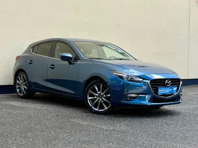 Gebraucht Mazda 3 120 PS (88 kW) 2019 Blau Limousine