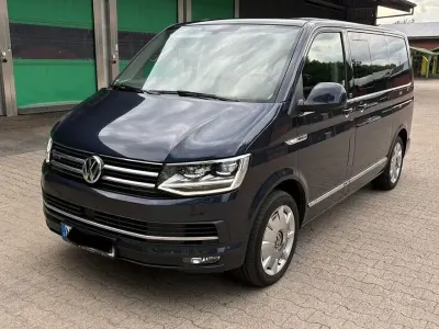 Gebraucht VW Multivan 204 PS (150 kW) 2017 Blau Van / Kleinbus