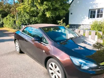 Gebraucht Opel Cascada 160 PS (117 kW) 2014 Braun Cabrio