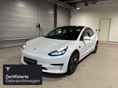 Weiß Gebraucht 2021 Tesla Model 3 RWD Limousine | 23.300 € (Guter Preis)