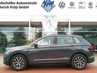 Grau Gebraucht 2023 VW Tiguan Life SUV | 28.490 € (Guter Preis)