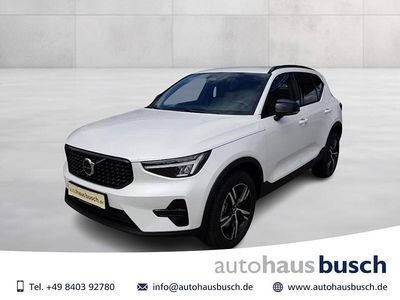 Weiß Neu 2025 Volvo XC40 Plus SUV | 35.980 €