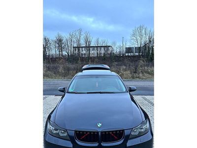 Blau Gebraucht 2006 BMW 325 Limousine | 4.999 €