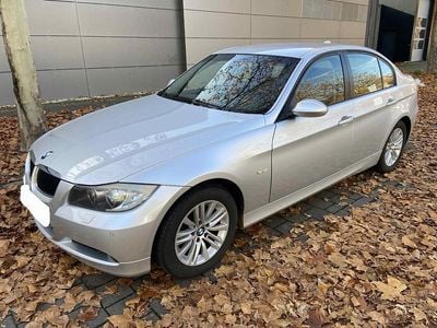 Gebraucht BMW 318 Advantage 143 PS (105 kW) 2008 Silber Limousine