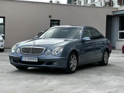Gebraucht Mercedes E270 Elegance 177 PS (130 kW) 2003 Blau Limousine
