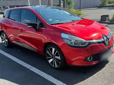 Gebraucht Renault Clio GrandTour Intens 90 PS (66 kW) 2016 Rot Kombi