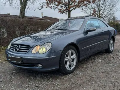 Gebraucht Mercedes CLK240 Avantgarde 170 PS (125 kW) 2001 Blau Coupé