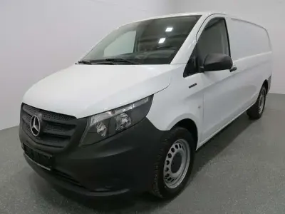 Używany Mercedes e-Vito 85 kW (116 KM) 2021 Biały Van