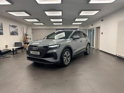 Grau Gebraucht 2022 Audi Q4 Sportback e-tron S-Line SUV | 26.900 € (Etwas zu teuer)