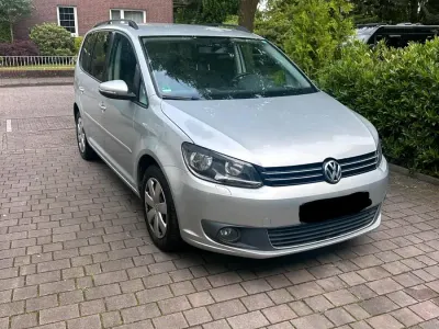 Gebraucht VW Touran 140 PS (102 kW) 2015 Braun Van / Kleinbus
