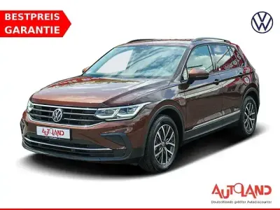 Gebraucht VW Tiguan Life 150 PS (110 kW) 2020 Braun SUV