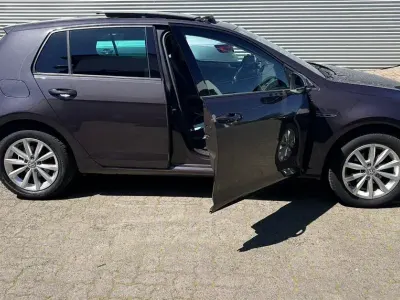 Gebraucht VW Golf VII LOUNGE 110 PS (80 kW) 2015 Andere farben Limousine